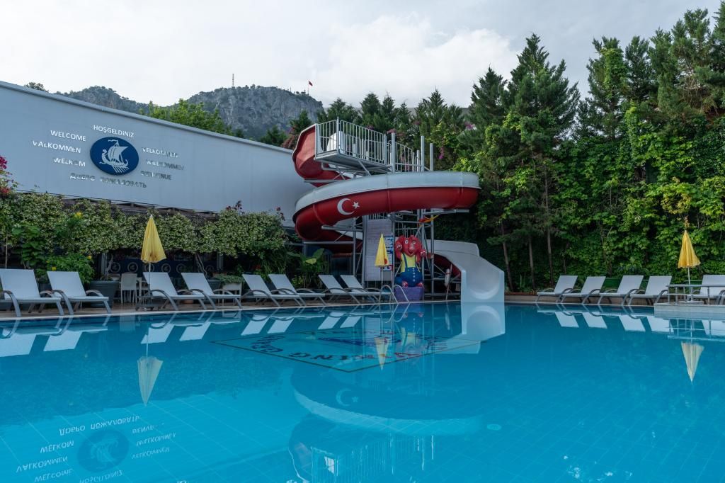 Grand Viking Hotel — 5