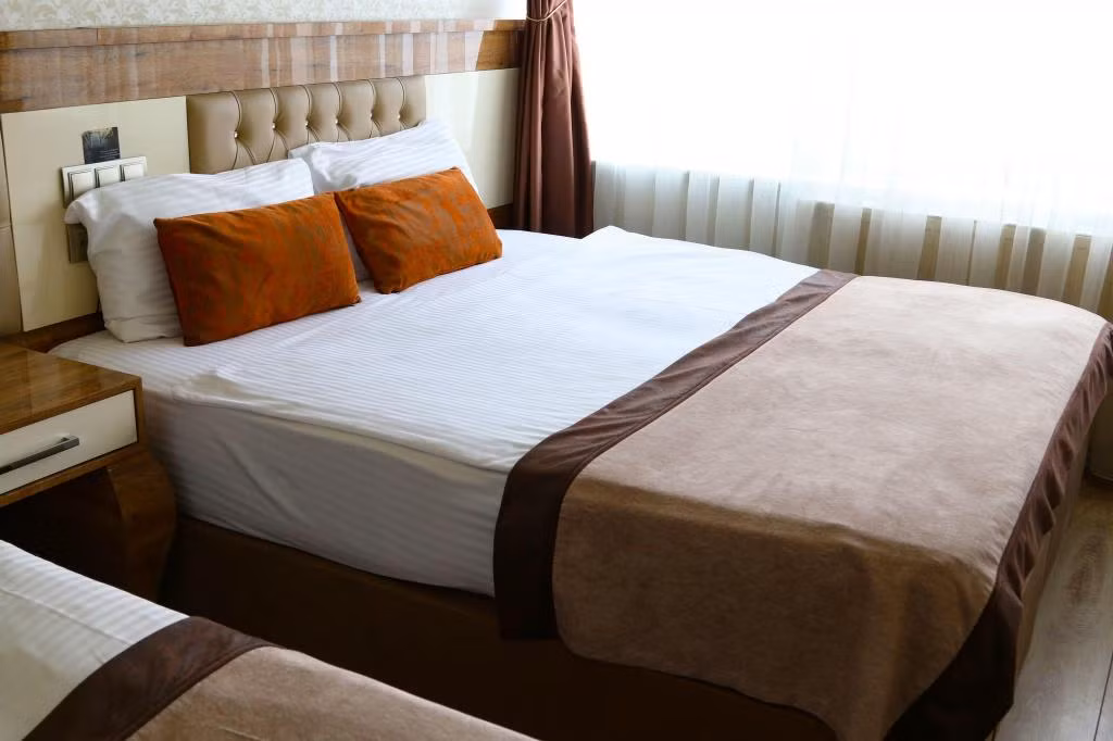 Grand Zara Hotel — 5