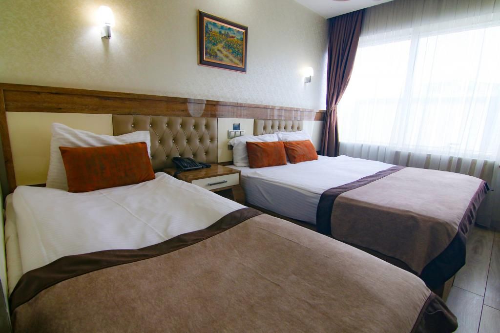Grand Zara Hotel — 6