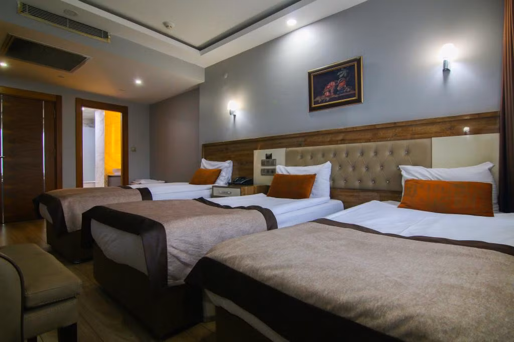 Grand Zara Hotel — 9