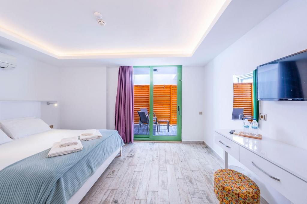 Green Beach Hotels — 7