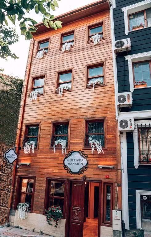 Gulliver Mansion Hotel