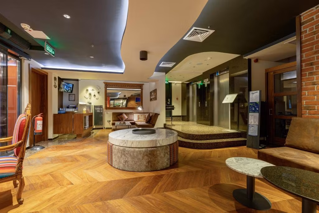 HAY Hotel Alsancak — 7