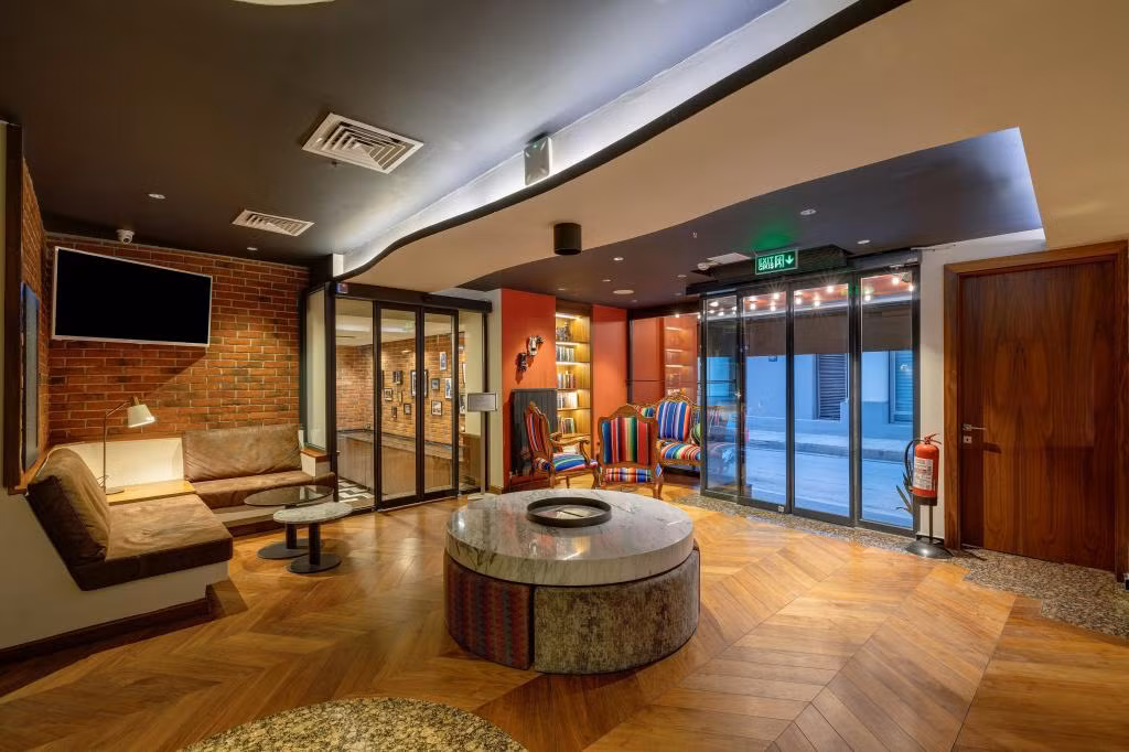 HAY Hotel Alsancak — 3