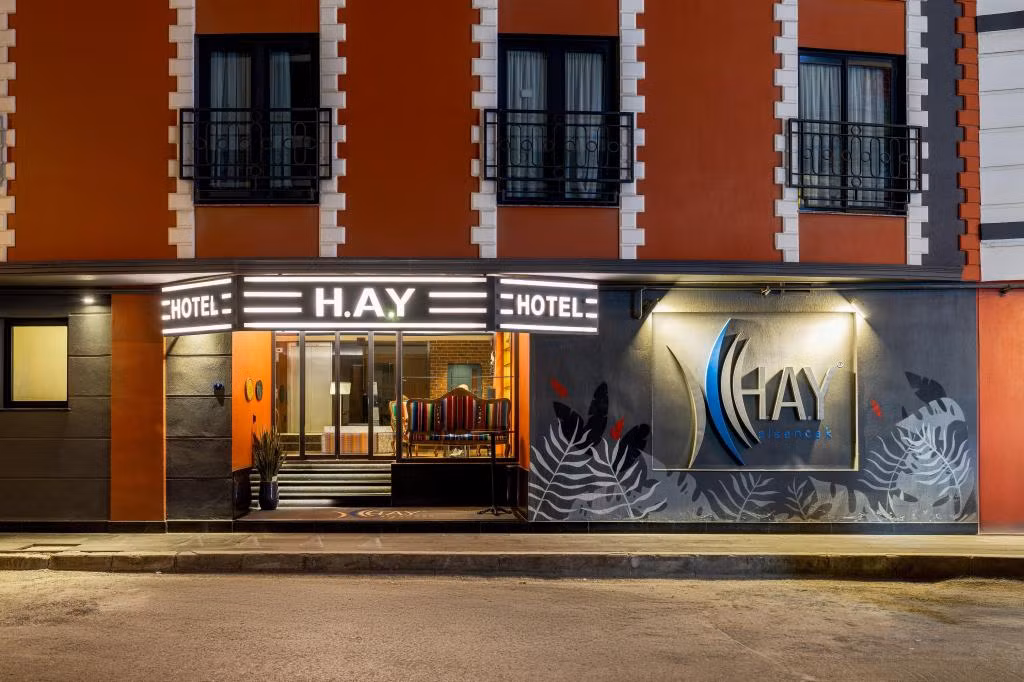 HAY Hotel Alsancak — 8
