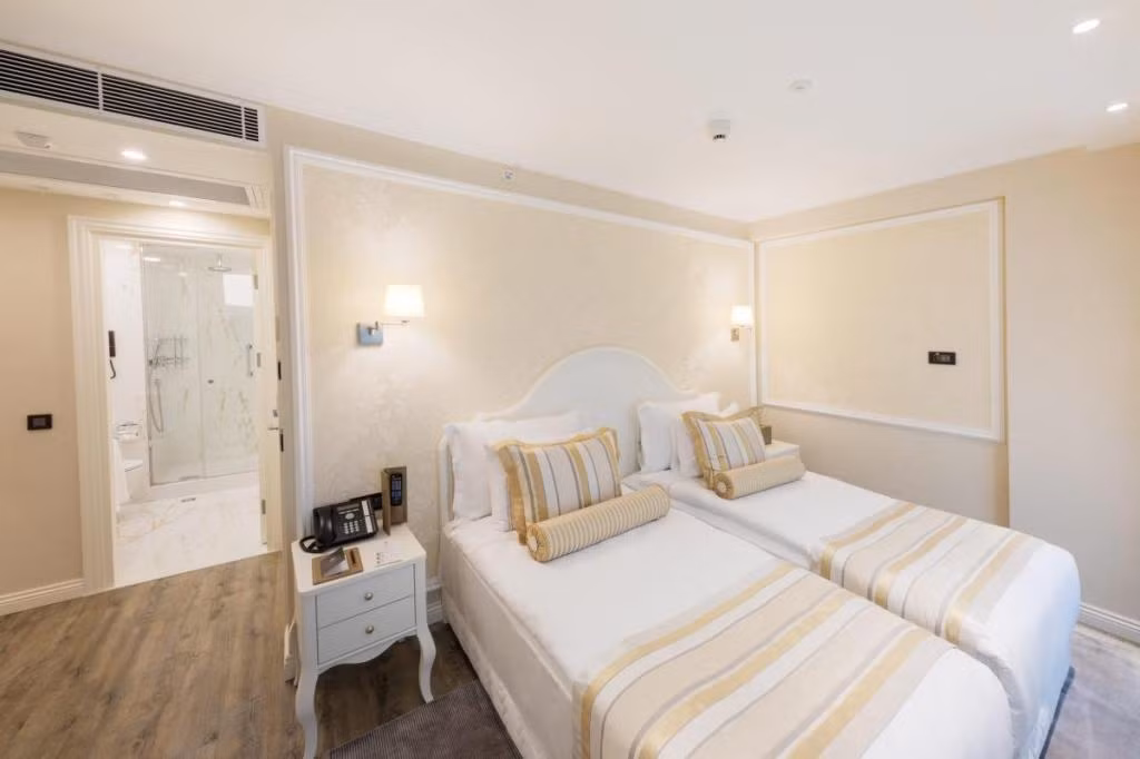 Hallmark Hotel & Spa — 7