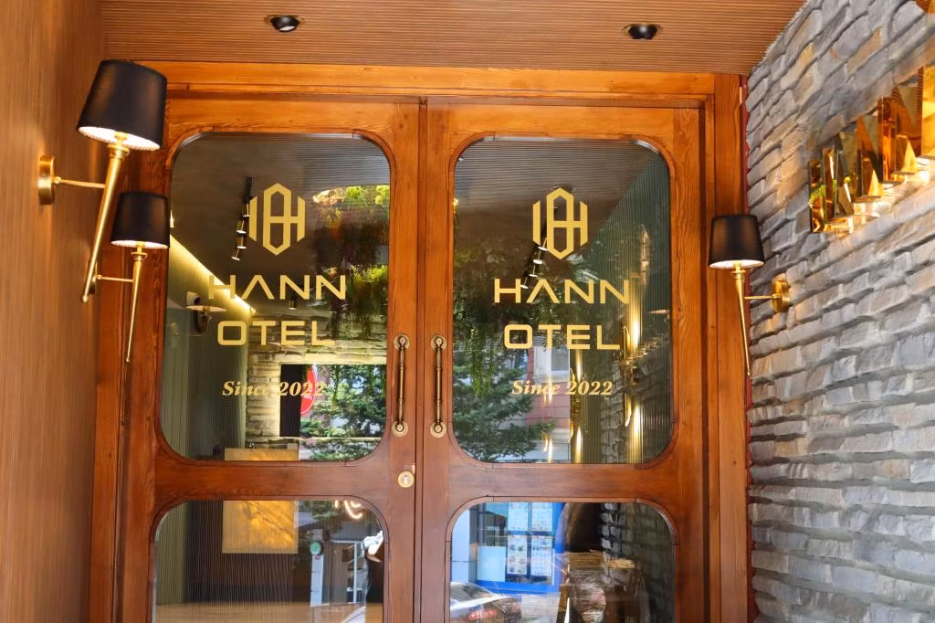 Hann Otel — 8