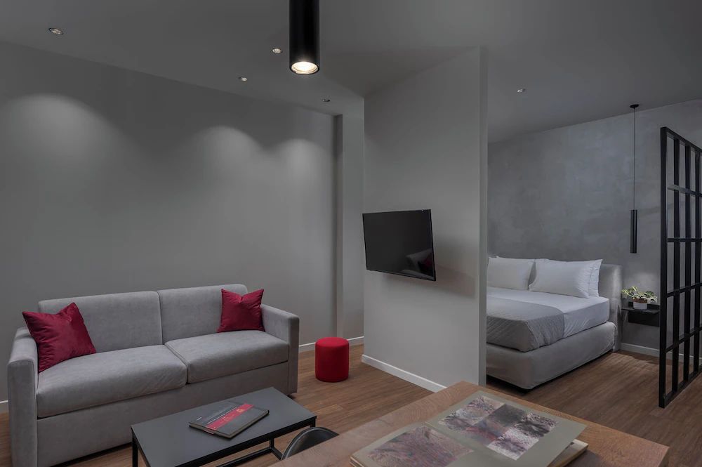 Hebrard Industrial Suites — 7