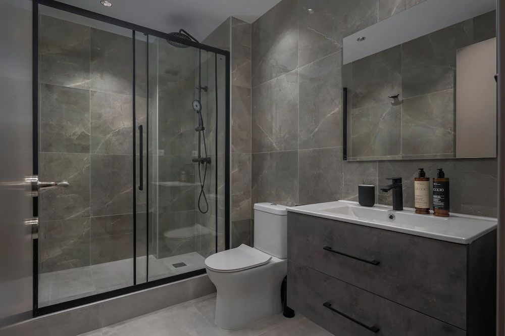 Hebrard Industrial Suites — 9
