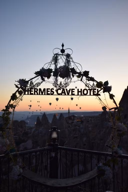 Hermes Cave Hotel — 5