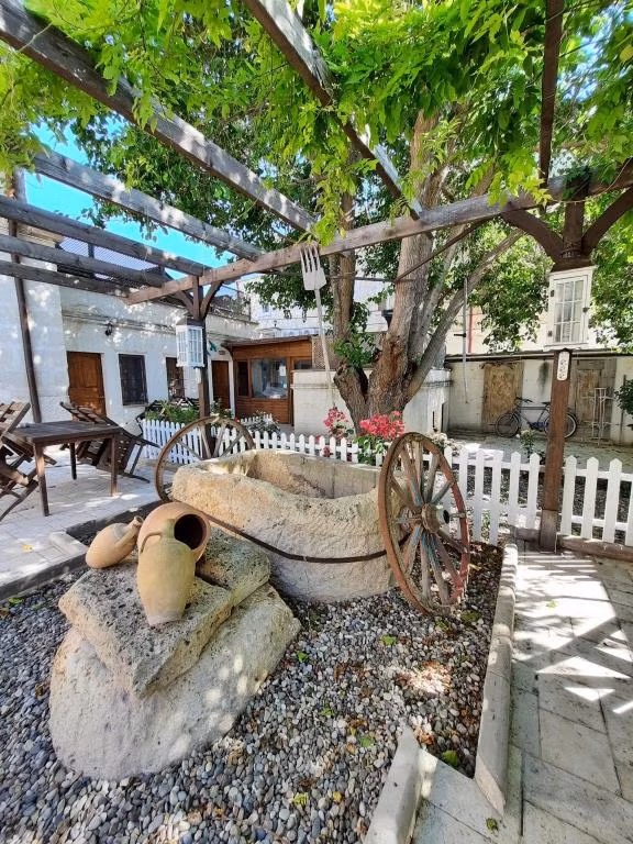 Hikmets House — 7