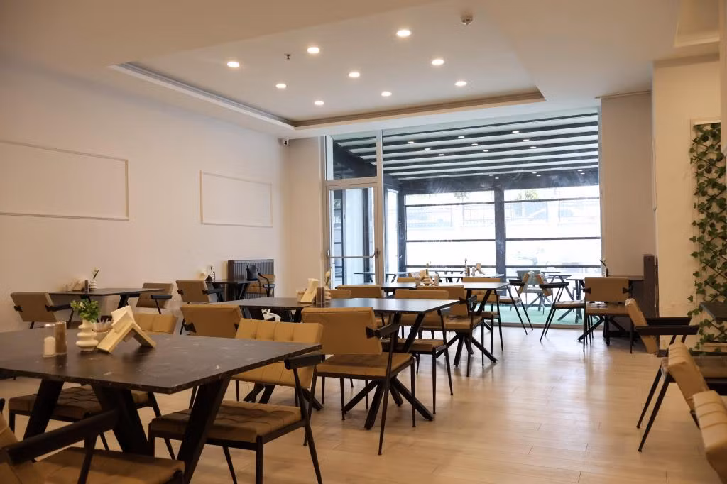 Home Plus Hotel — 7