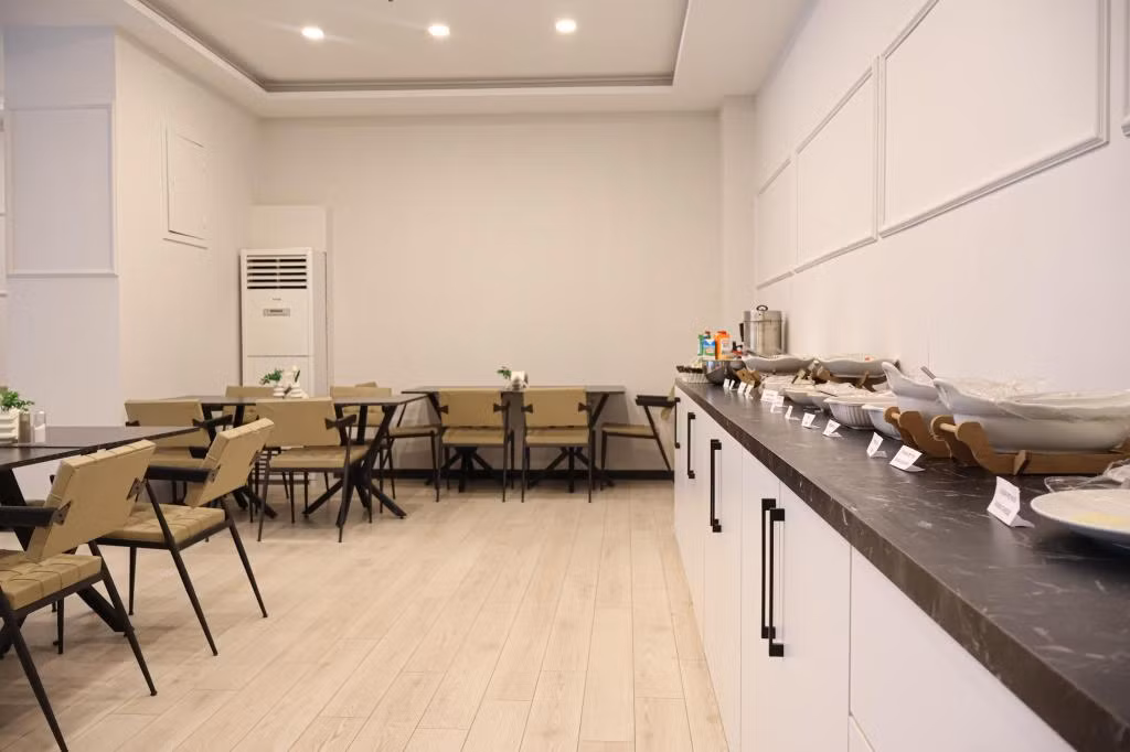 Home Plus Hotel — 8