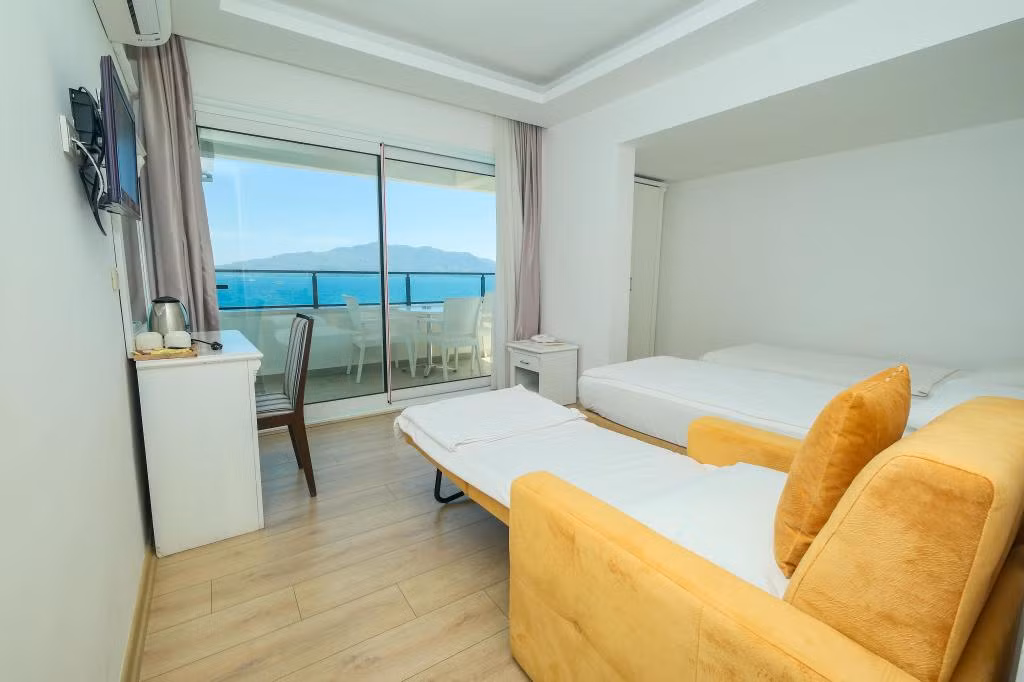 Honeymoon Beach Hotel — 9