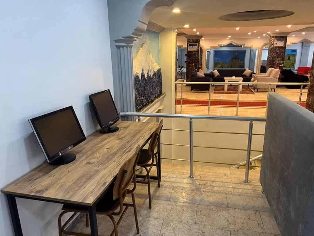 Hotel Ararat — 8