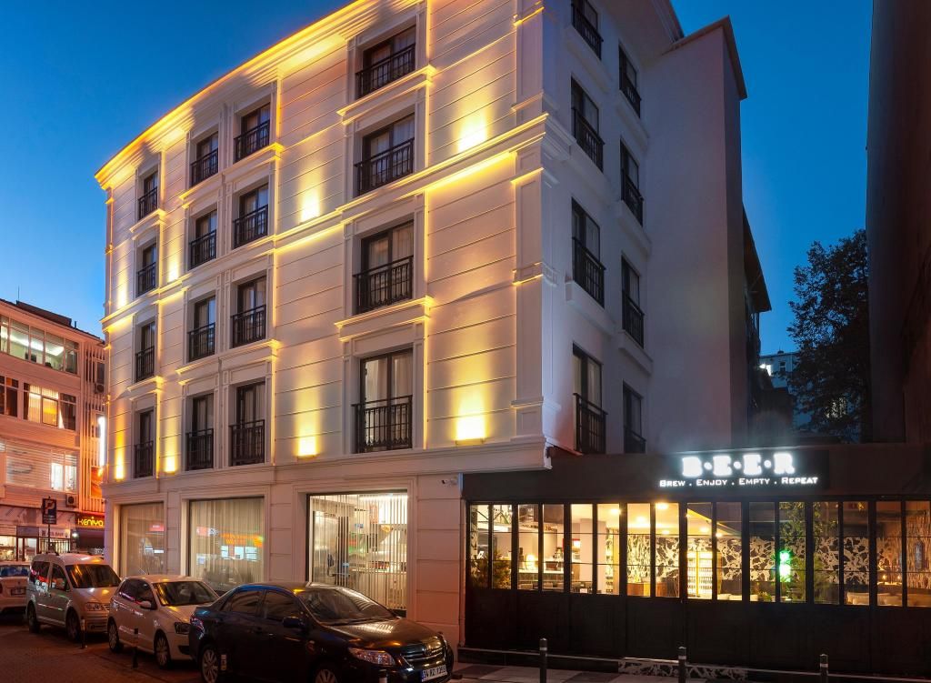 Bossuite Hotel Business