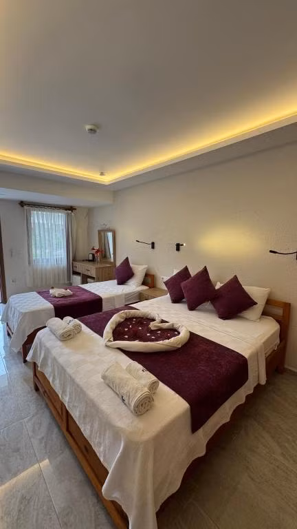 Hotel Riverside — 5