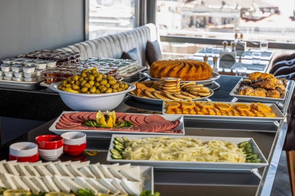 Ahc Taksim Hotel — 9