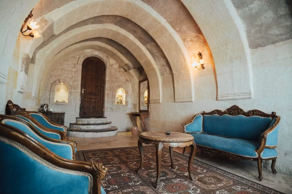 Hu Of Cappadocia — 7