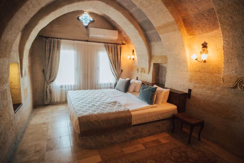 Hu Of Cappadocia — 8