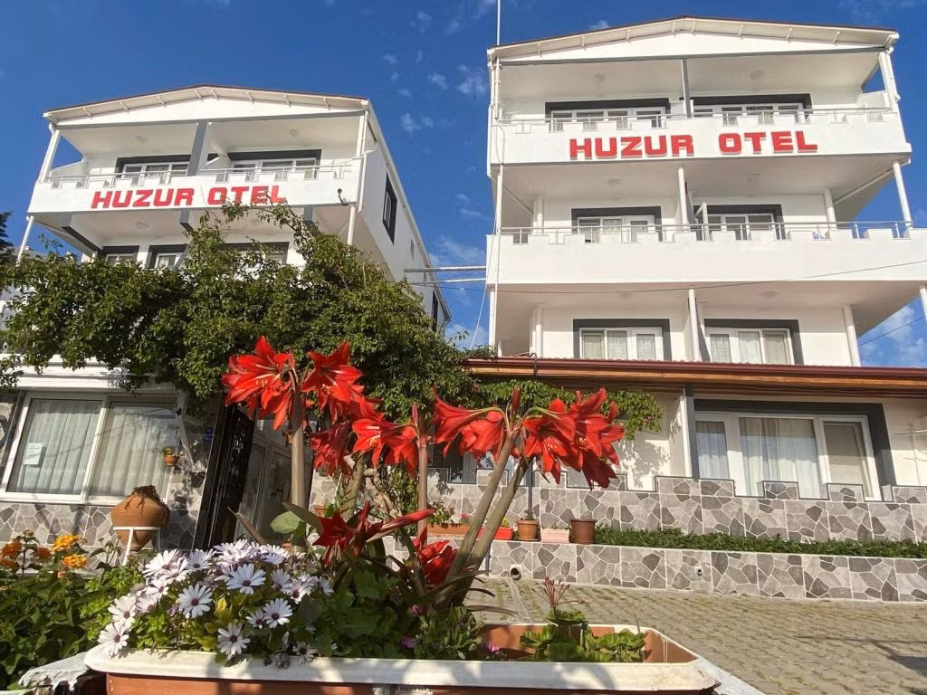 Huzur Otel Sığacık