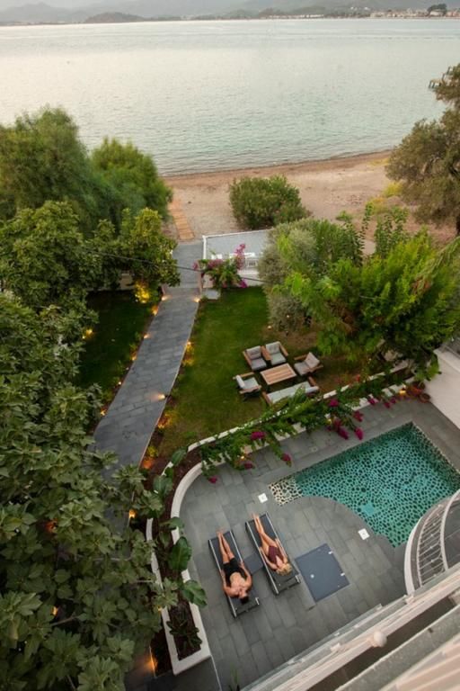 Icon Beach Suites Hotel  — 9