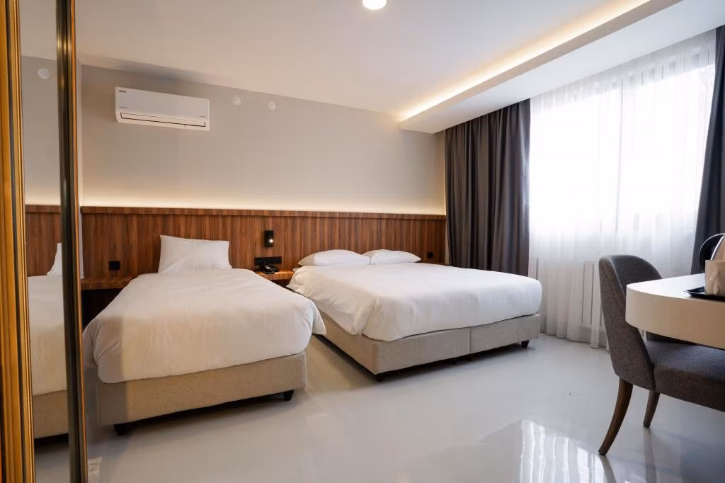 Joyful Hotel By GNL — 2
