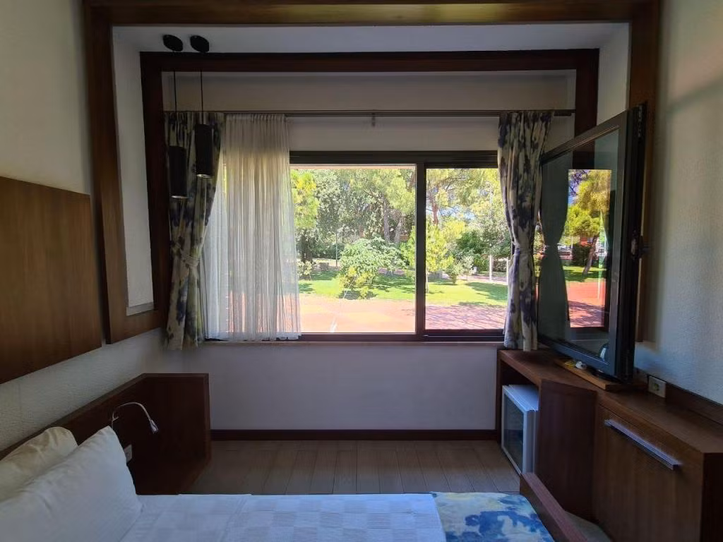 Karakaş Otel — 6