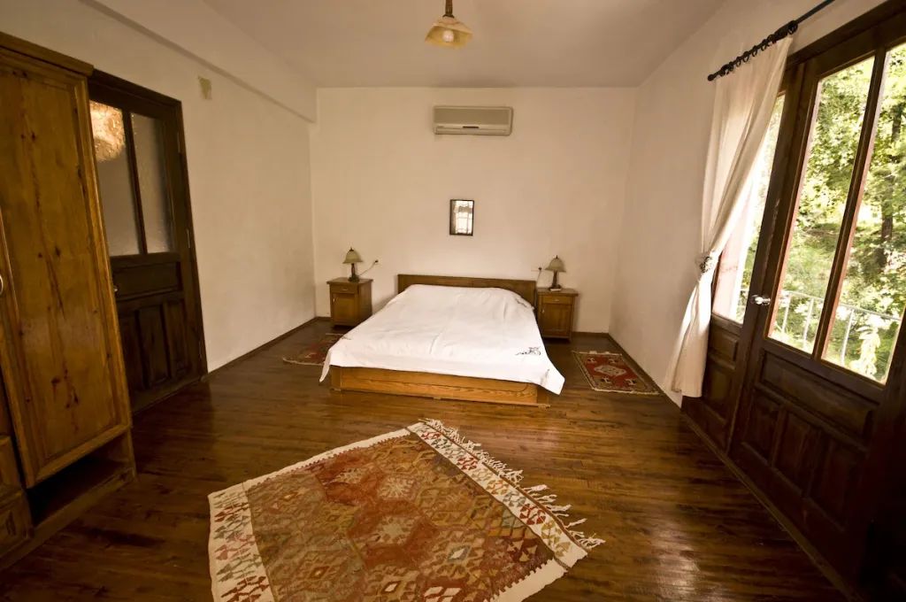 Kleo Cottages — 10