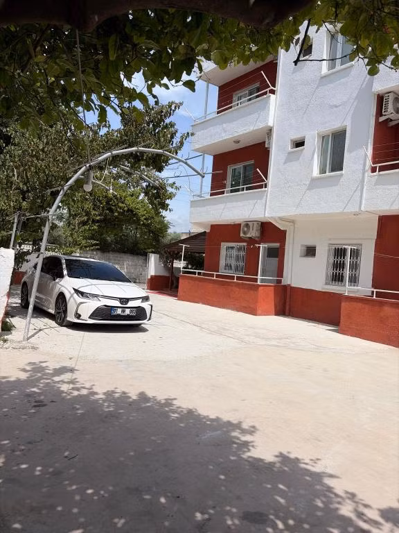Küçük Aile Pansiyonu — 6