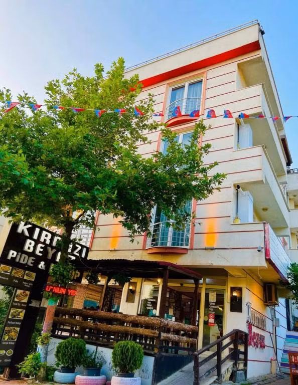 Kırmızı Beyaz Apart — 7