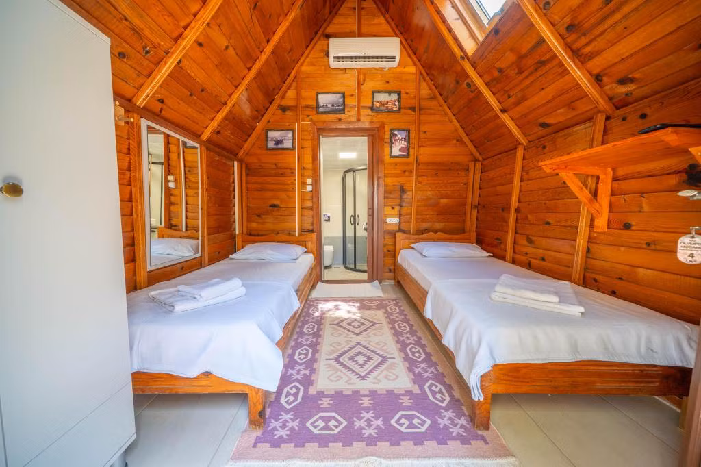 Kaş Olympos Mocamp — 2