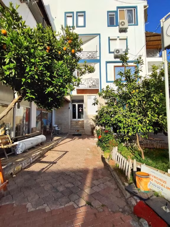 Kaş Uğur Otel — 2