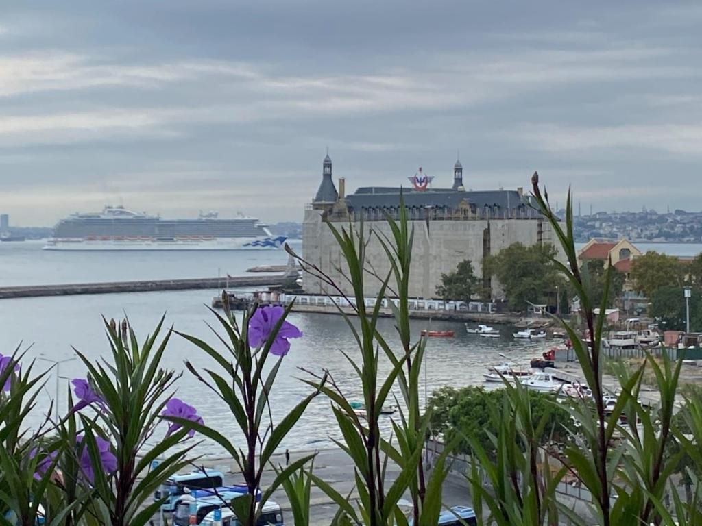 Kadıköy Rıhtım Otel — 2
