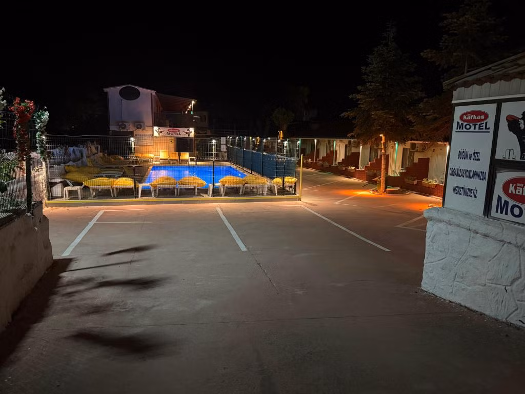 Kafkas Motel — 4