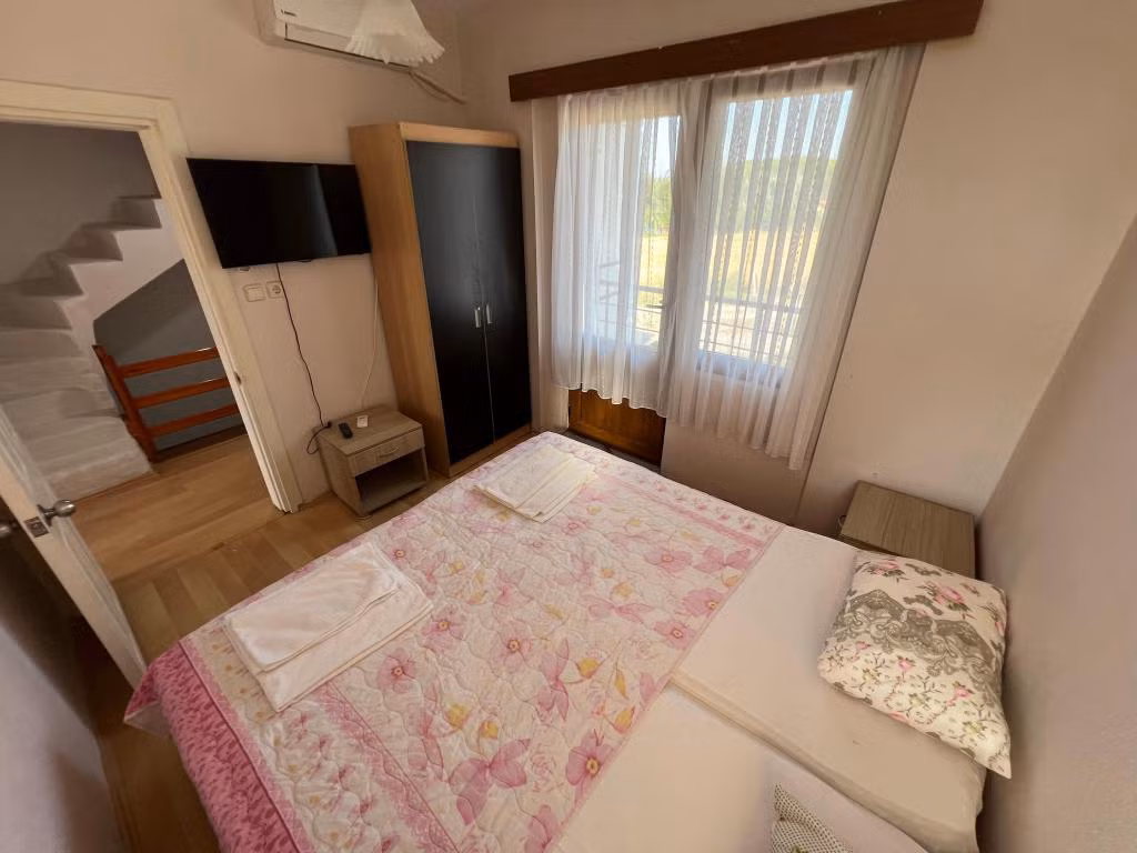 Kalanora Hotel — 5