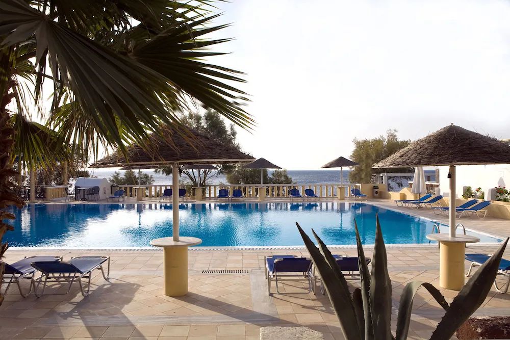 Kamari Beach Hotel — 3