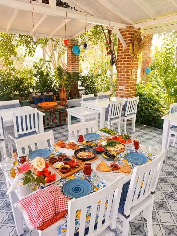 Karia Konuk Evi — 7