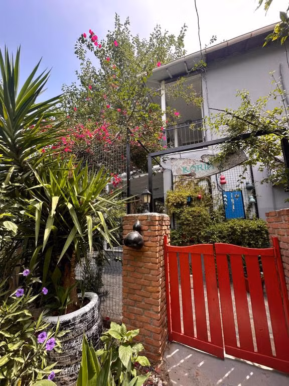 Karia Konuk Evi — 2