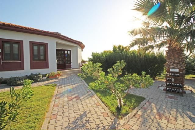 Karina Vineyard House — 5