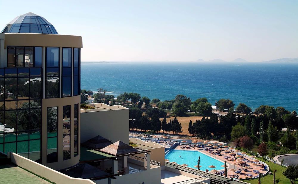 Kipriotis Panorama Hotel & Suites — 2