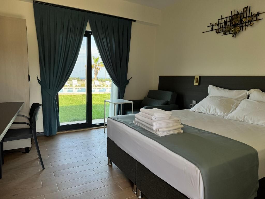 Kirykos Hotel — 8