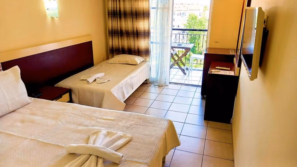 Kleopatra Hotel — 10