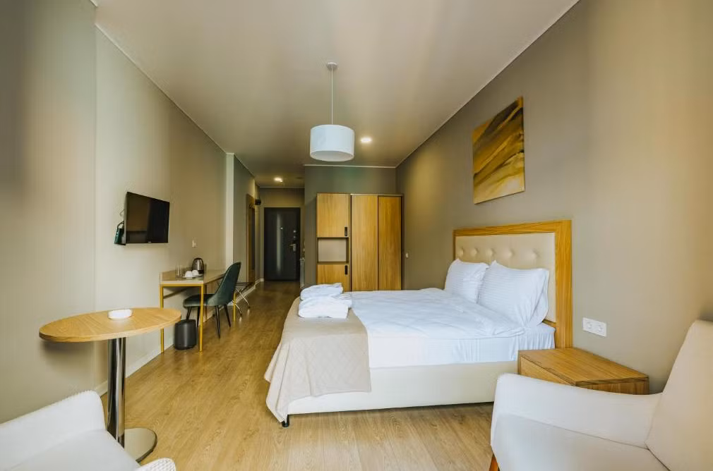 Komunna Luxe Batumi — 10