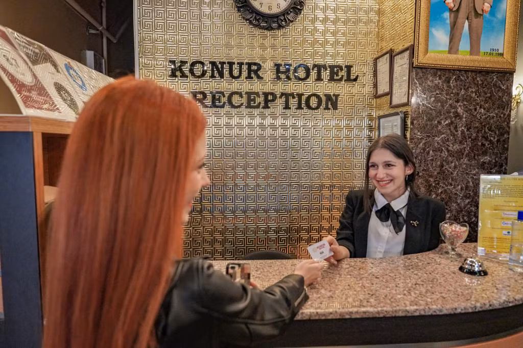 Konur Hotel — 2
