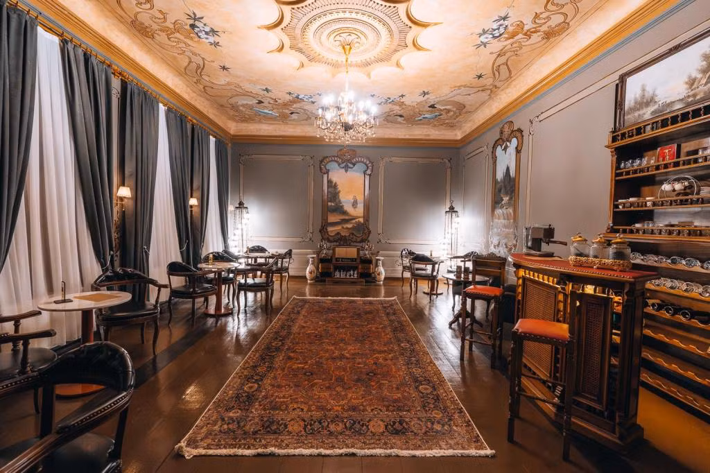 Kremlin 1908 Hotel — 2