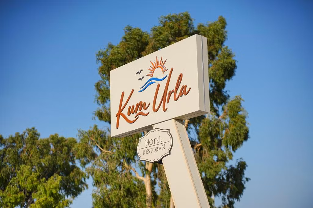 Kum Urla Otel — 4