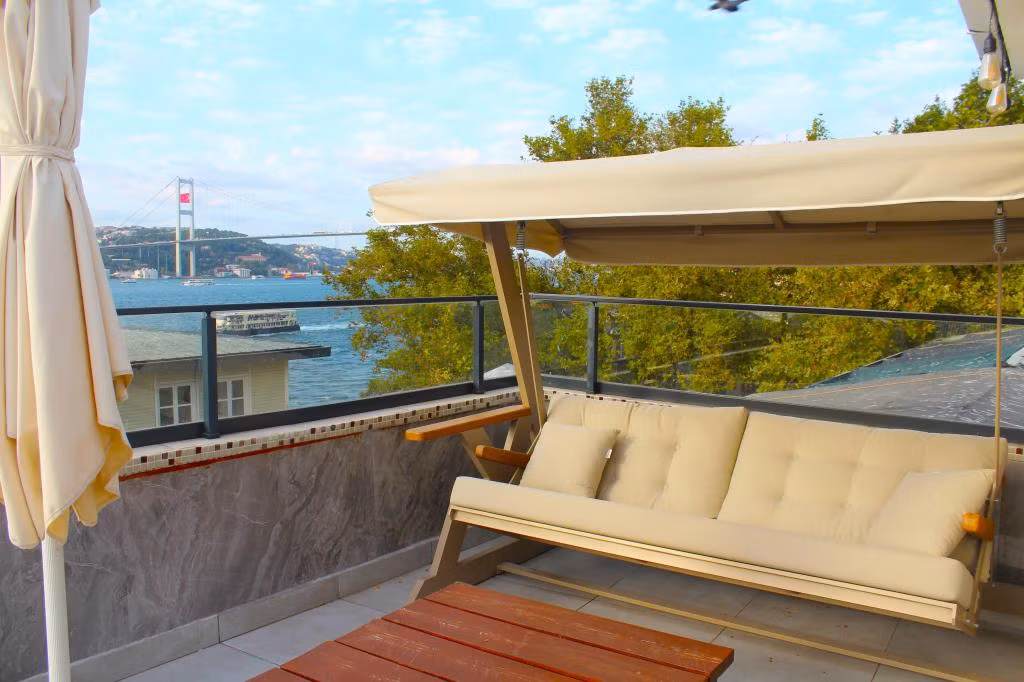 Kuzguncuk View Hotel — 2