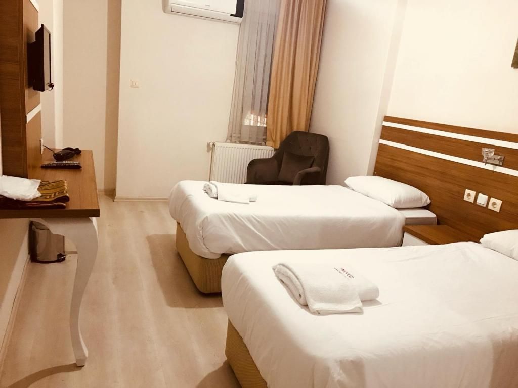 Larok Hotel — 5