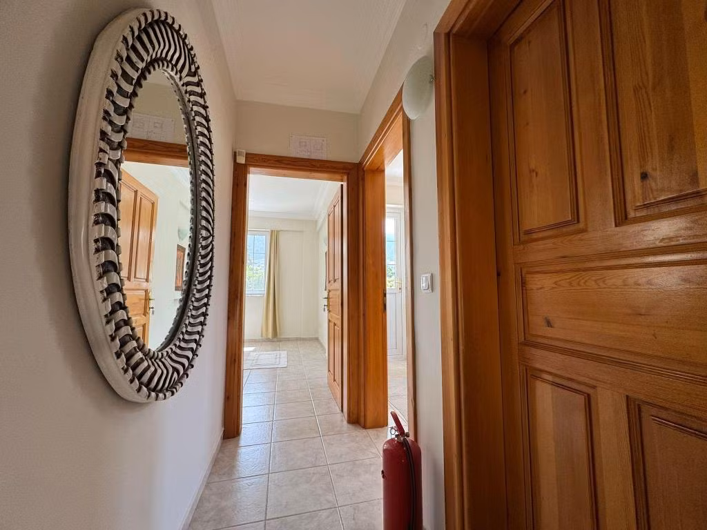 LLAMEDOS VILLA — 2